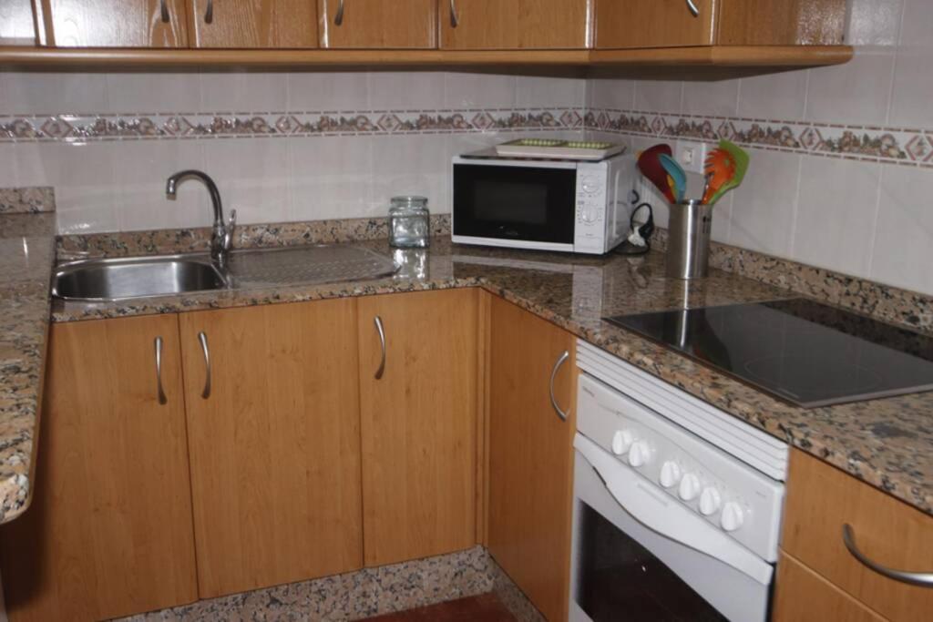 פאמארה Apartamento La Ubilla מראה חיצוני תמונה